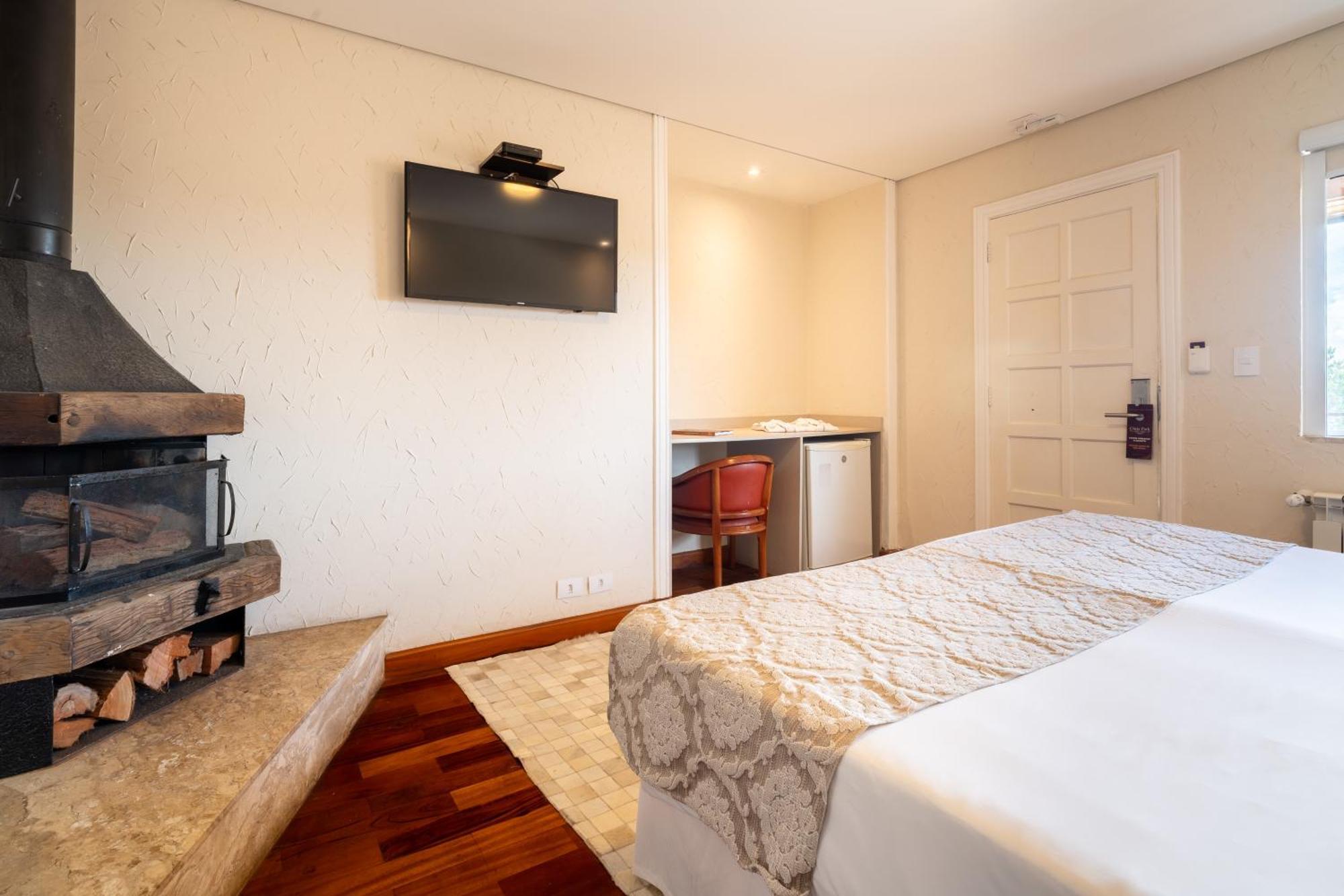 Chris Park Hotel Campos do Jordao Exterior photo