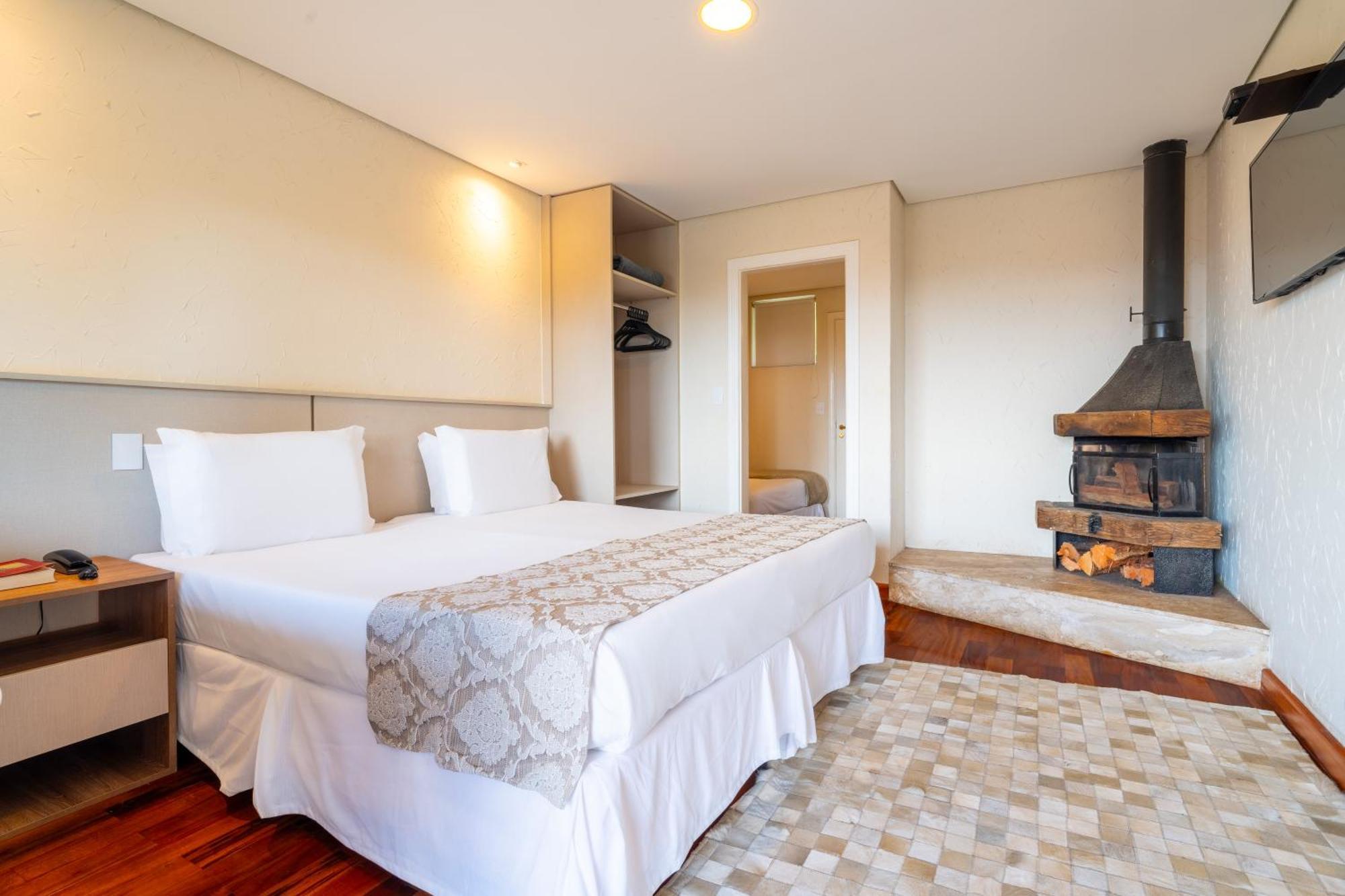 Chris Park Hotel Campos do Jordao Exterior photo